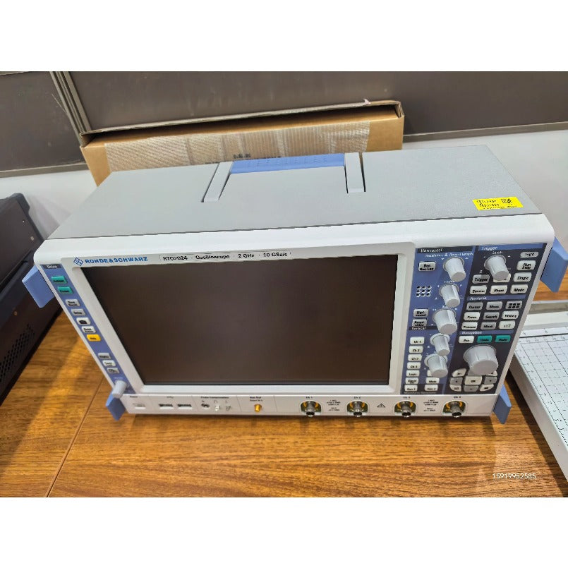 Rohde & Schwarz RTO2000 oscilloscope