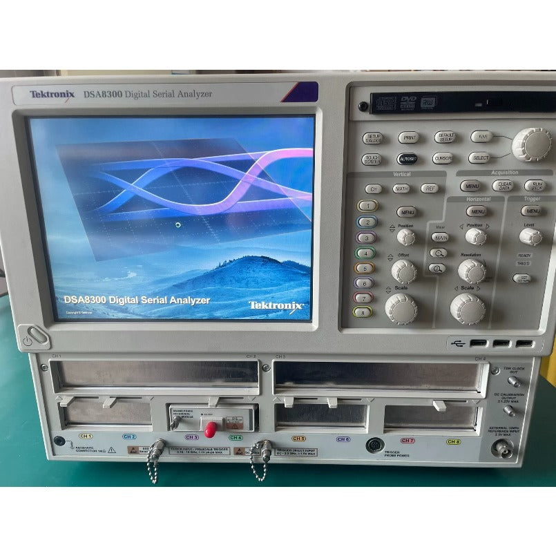 Tektronix DSA8300 Digital Sampling Oscilloscope