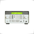 Agilent 8648C Synthesized Signal Generator (9 kHz to 3.2 GHz)
