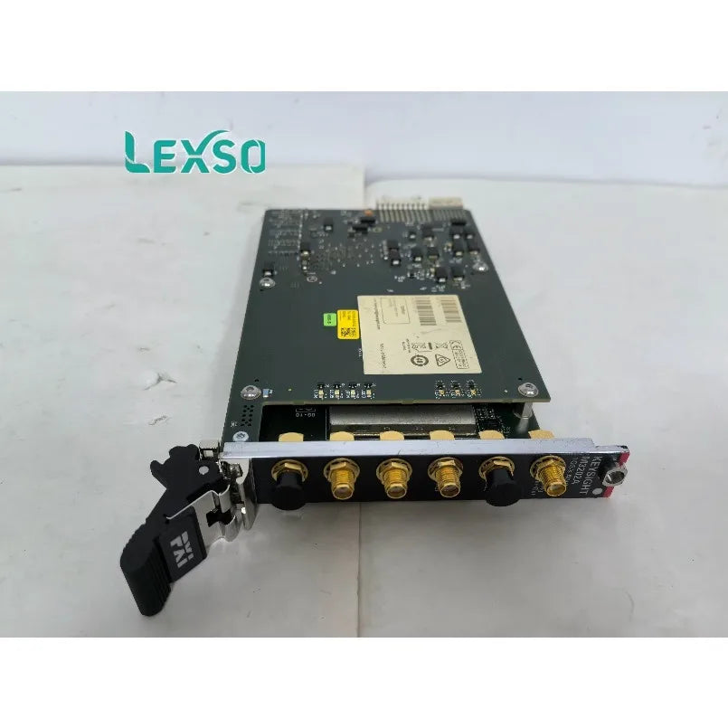 Keysight  M3202A PXIe Arbitrary Waveform Generator, 1 GSa/s, 12 Bit, 400 MHz    lexso