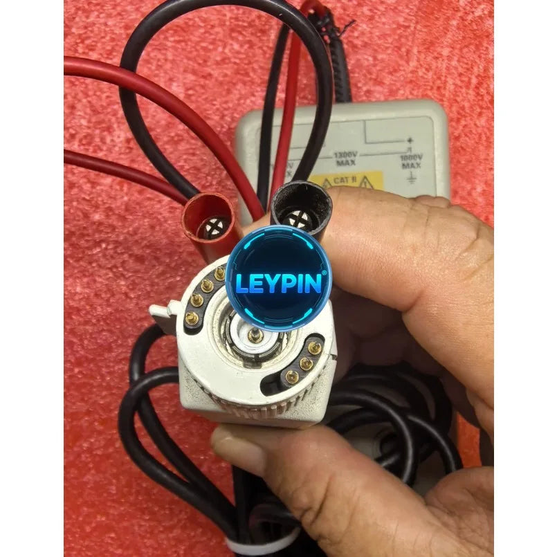 Tektronix P5205 High Voltage Differential Probe 100mhz