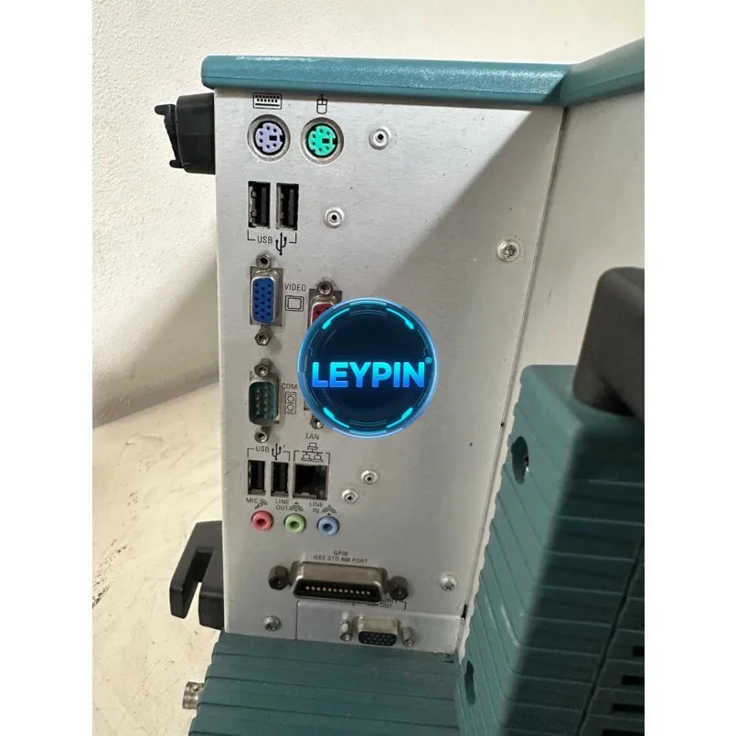 Tektronix TDS 5104 Digital Phosphor Oscilloscope - FOR PARTS    ytdi