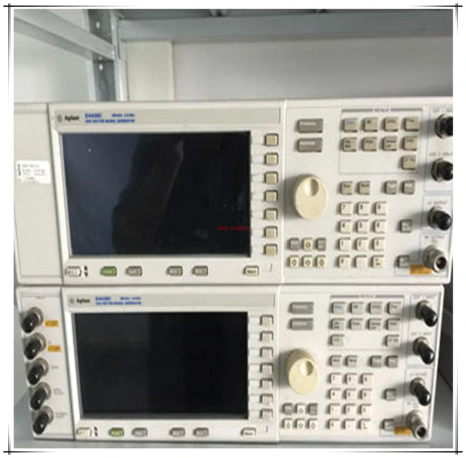 Used Rohde & Schwarz SMIQ03E 3G vector signal generator SMIQ03E 3.3GHz rf generator