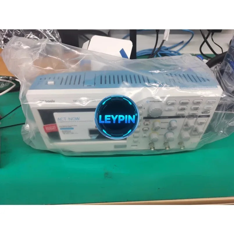 TBS1202C Tektronix Digital Oscilloscope