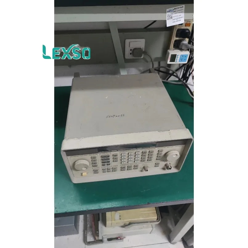 KEYSIGHT HP Agilent 8648B Signal Generator Frequency 9 kHz- 2 GHz--    lexso