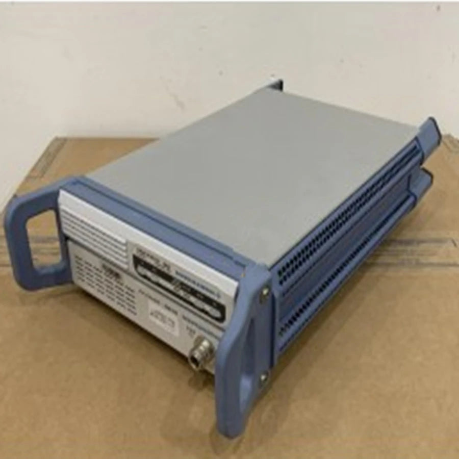Used Rohde & Schwarz SGT100A RF generator 80 MHz-6 GHz
