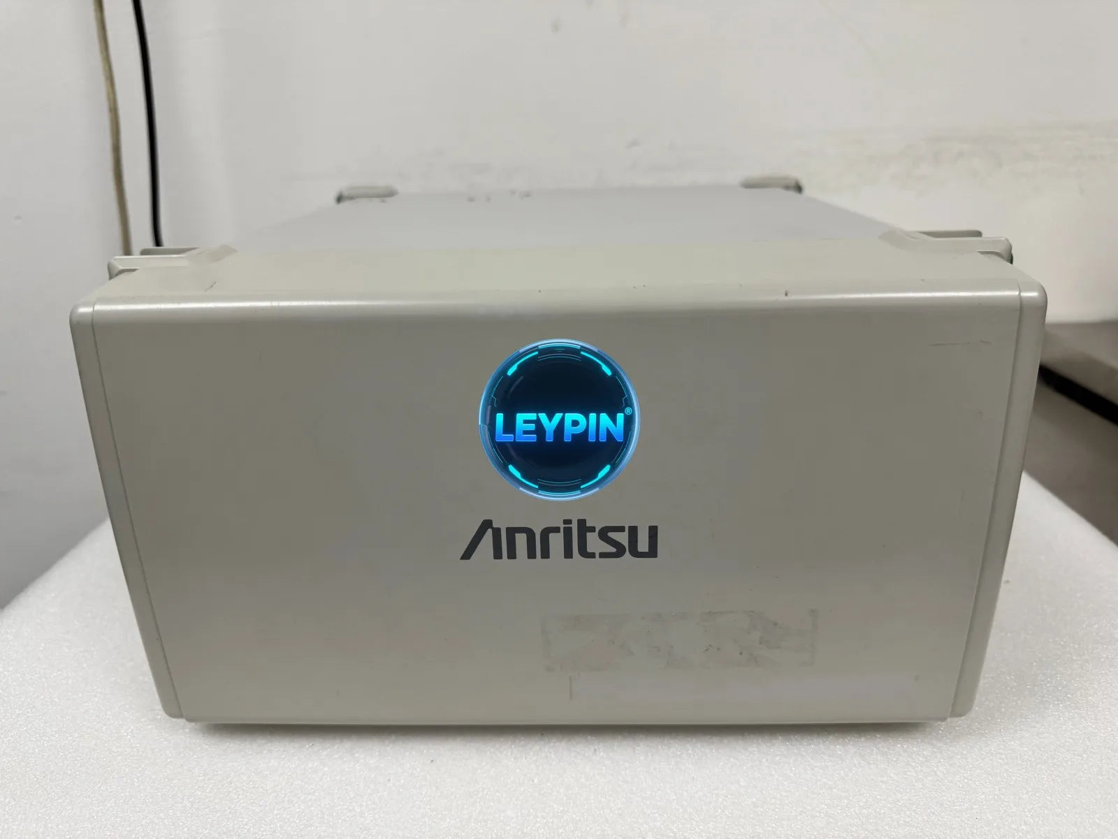 Anritsu MS9710B Optical Spectrum Analyzer 0.6-1.75um with option 13     ytdi