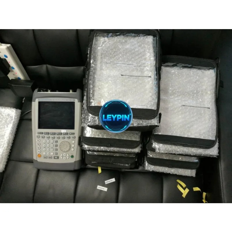 R&S ZVH8 Cable and Antenna Analyze Cable and Antenna Analyzer 100 kHz to 8 GHz      lexso