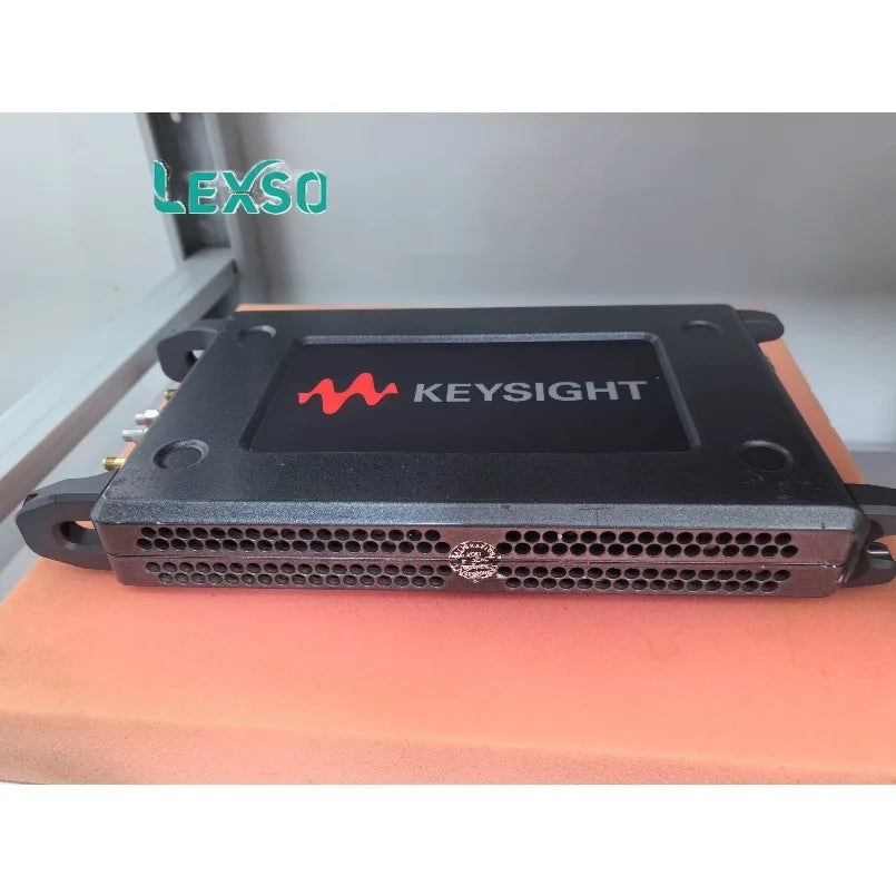 KEYSIGHT USB Vector Network Analyzer P9370A    lexso