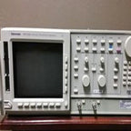 Used Tektronix AWG520 Arbitrary Waveform Generator Function Signal Source Made in America