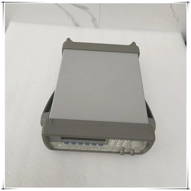 Used 33220A Agilent Signal Source Function/Arbitrary Waveform Generator Made in America