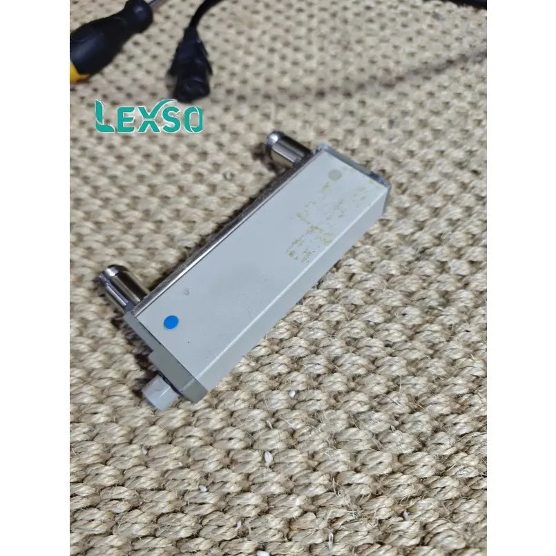 Keysight 8496G Programmable Attenuator, Frequency Range: Dc to 4 GHz ,Insertion Loss at 0 DB: 0.6 DB + 0.09 DB/GHz    lexso