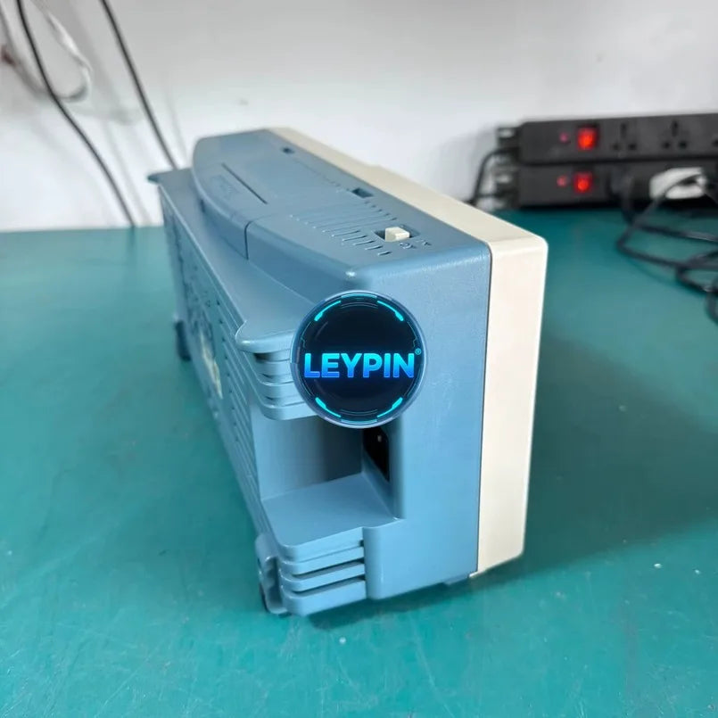 1 Pcs Tektronix TDS2024C 4 Channel 200MHz 2Gs/g Digital Oscilloscope In good second-hand condition