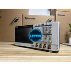 Tektronix TBS2204B 200 MHz 4-Ch 2 GSs Digital Oscilloscope TBS 2204B    ytdi