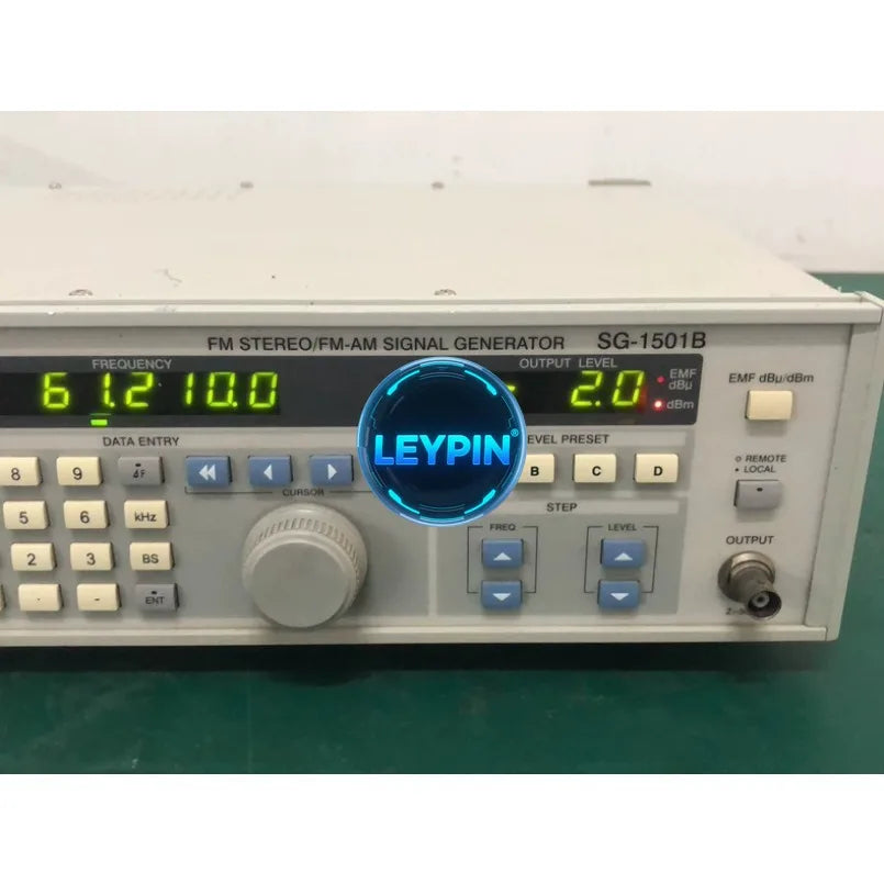 CREDX/ JUNG JIN SG-1501B FM STEREO/FM-AM Signal Generator / *  ytdi