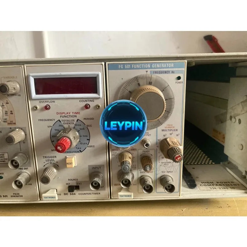Tektronix TM504 Mainframe with 2 - PS503A FG503 & DM502A Function Generator    ytdi
