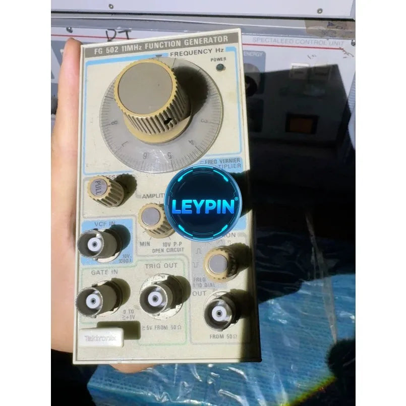 Tektronix FG502 11MHZ Function Generator    ytdi