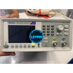 1pcs Tektronix AFG1022 arbitrary function generator 25MHz 125MS/s AFG 1022     ytdi
