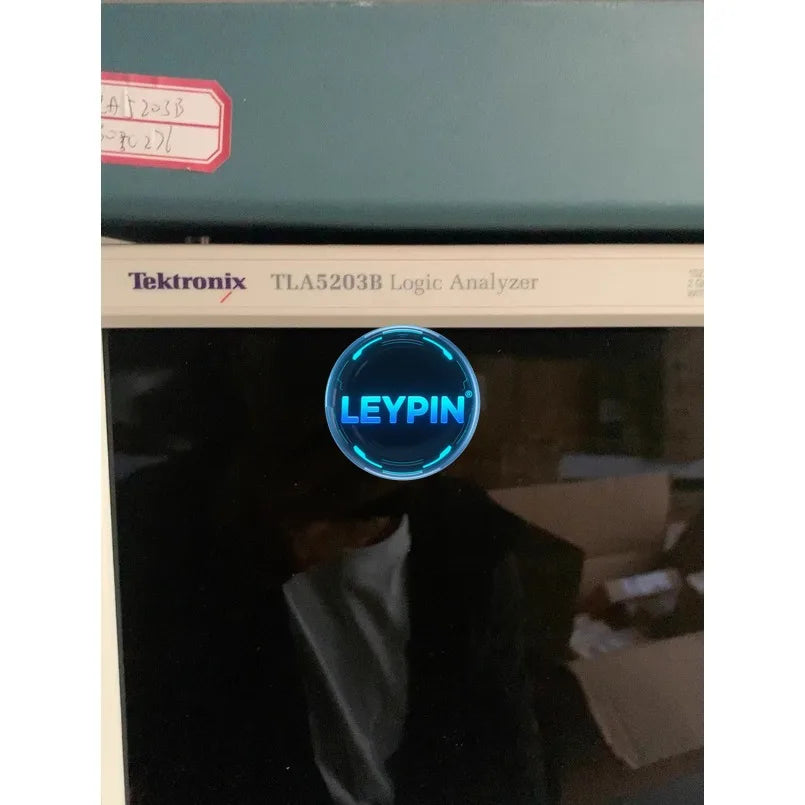 Tektronix TLA5203 102-channel logic analyzer    ytdi