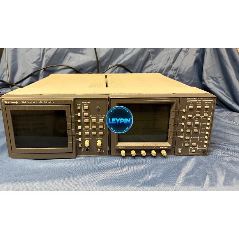 TEKTRONIX 746 Digital Audio Monitor With WFH 601M Serial Component Monitor    ytdi