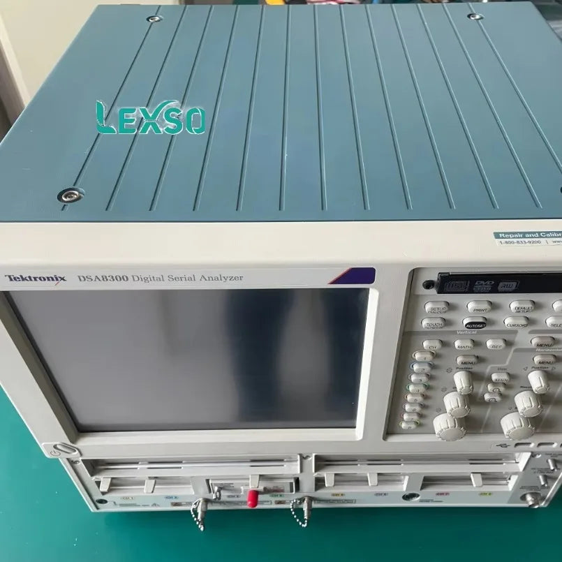 New High Accuracy Tektronix DSA8300 Digital Serial Analyzer Sampling Oscilloscope  Tested Good  lexso