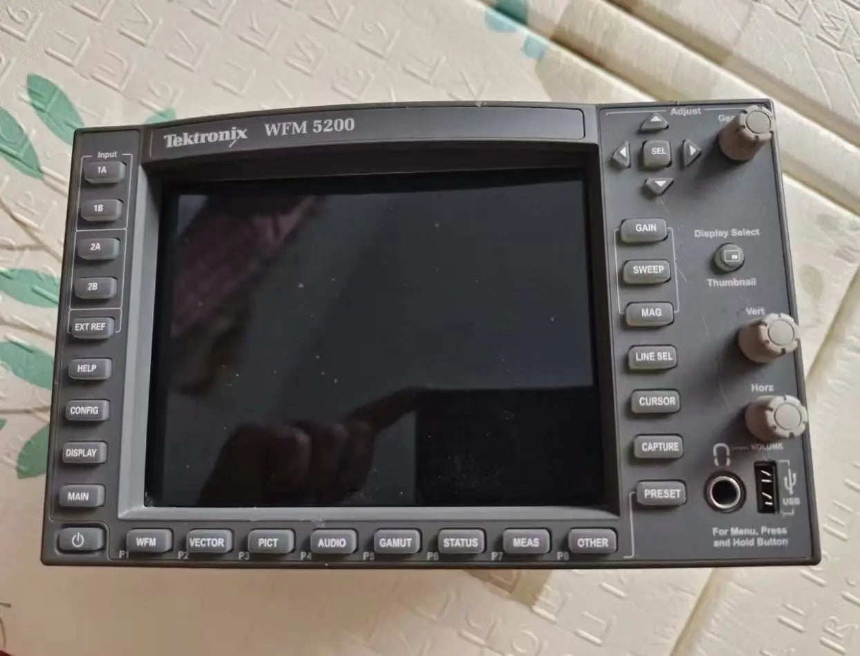 Tektronix WFM5200 3G/HD/SD-SDI Waveform Monitor