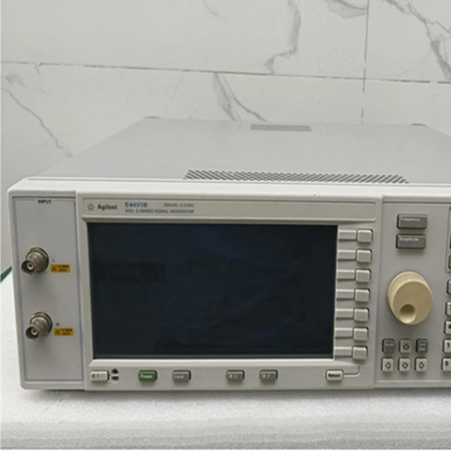 Second-hand Agilent E4431B Signal Source 2G Signal Generator 250k-2G Made in America