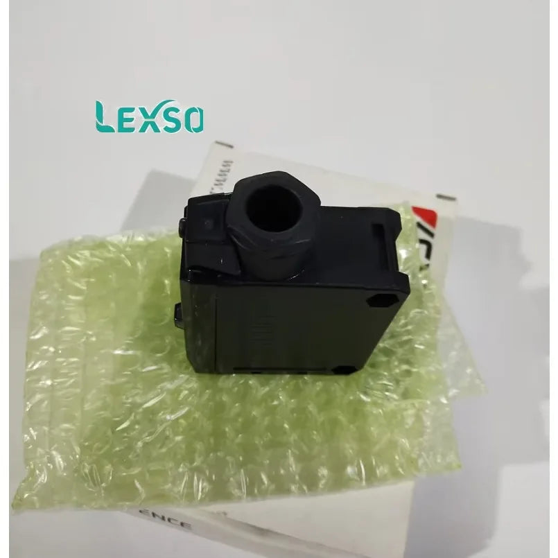 Original in Stock Keyence PW-61 Photoelectric Switch Sensor DHL SHIP lexso