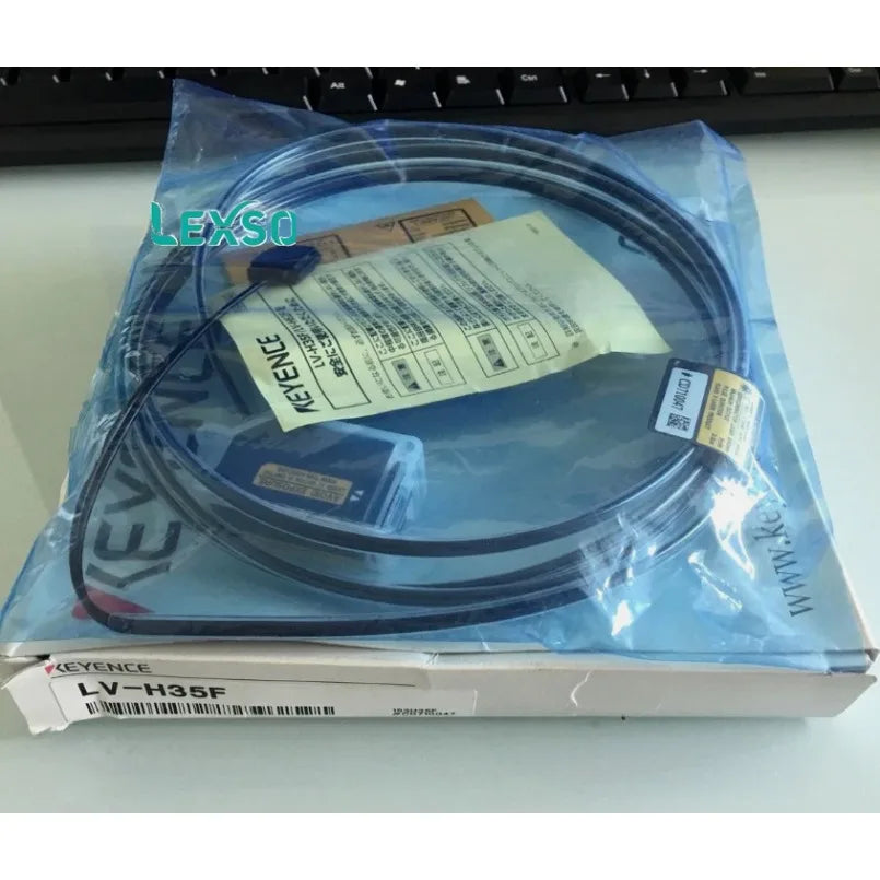 NEW in Box KEYENCE LV-H35F Reflective Sensor Head Spot Type IP67 lexso