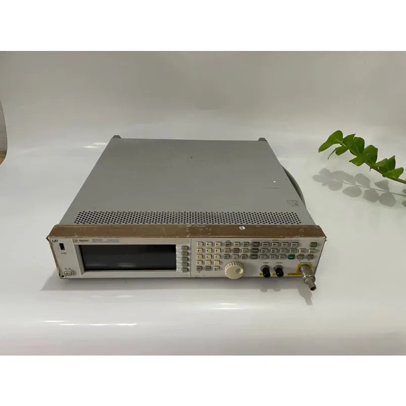 AGILENT / Keysight N5182A MXG Vector Signal Generator 6GHz-/NICE/Fast delivery-     lexso