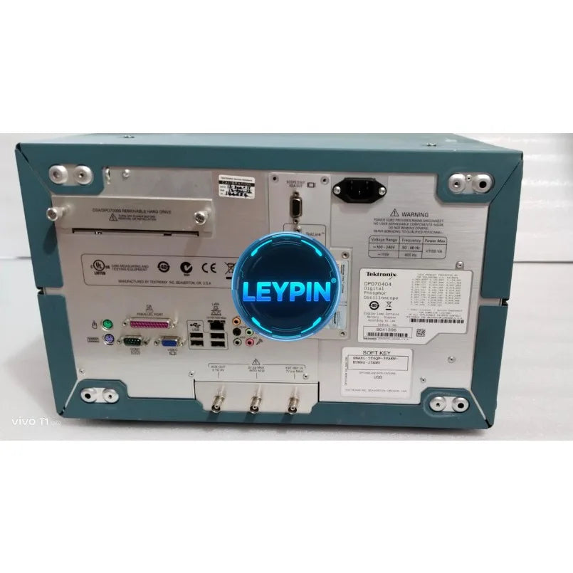 TEKTRONIX DPO70404 - DIGITAL PHOSPHOR OSCILLOSCOPE - UP TO 4 GHz    ytdi