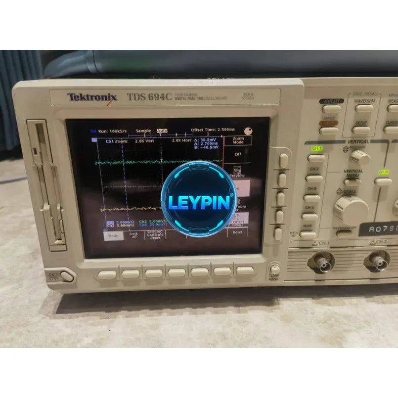 Tektronix TDS694C Oscilloscope Four Channel Digital Real-Time Oscilloscope Used