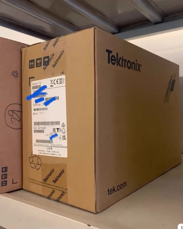 Tektronix AWG70000B Arbitrary Waveform Generators AWG70002B 10 GHz 1/2 Channels   ytdi