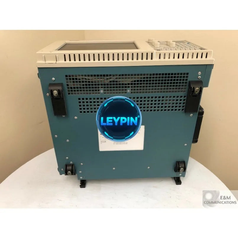 TLA 714 TEKTRONIX LOGIC ANALYZER COLOR PORTABLE MAINFRAME TLA 7N2 SER# B010949    ytdi