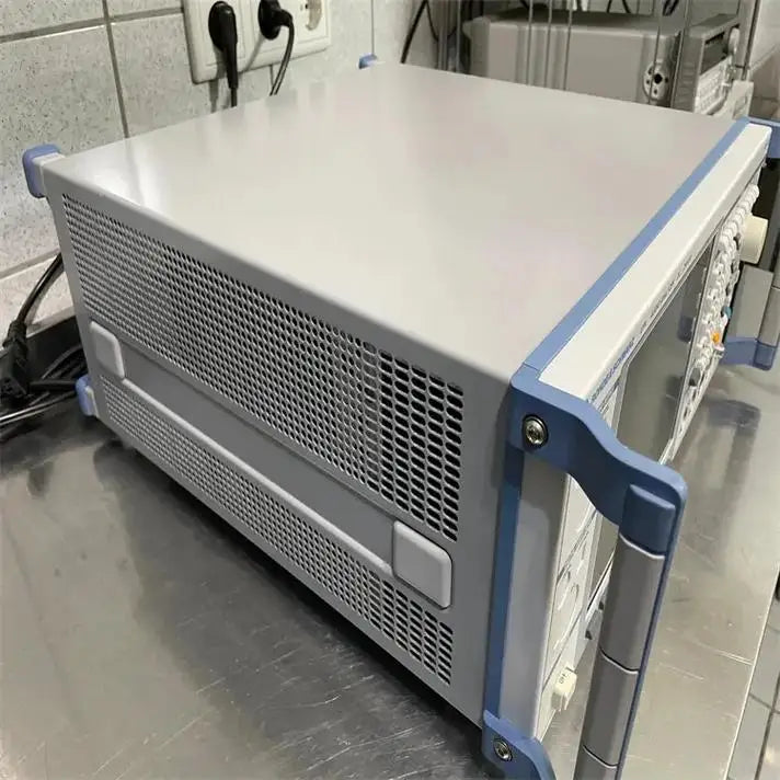 Used Rohde & Schwarz UPV audio analyzer