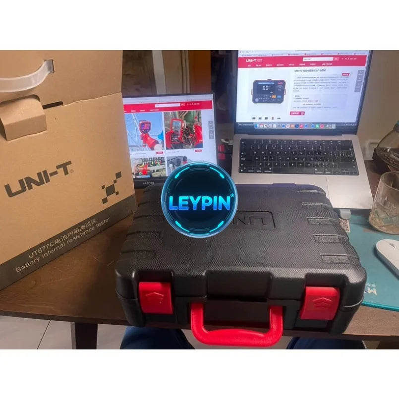 UNI-T UT677C Insulation Resistance Meter Internal Battery for Test Instrument with Data Hold Feature     lexso