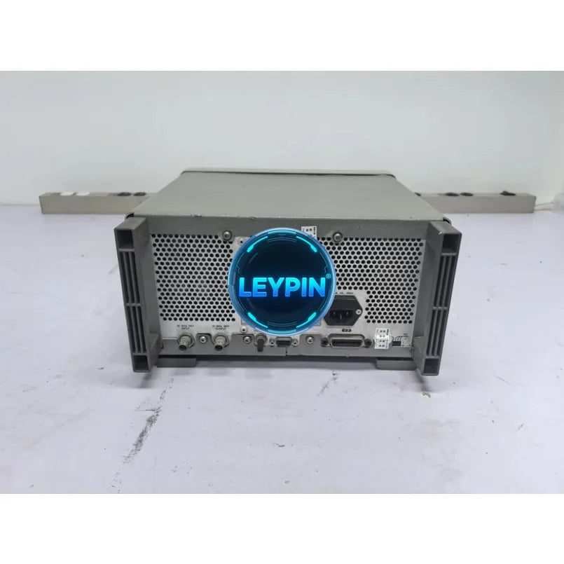 HP/Agilent SIGNAL GENERATOR HP 8647A HP8647A 250kHz-1000MHz  lexso