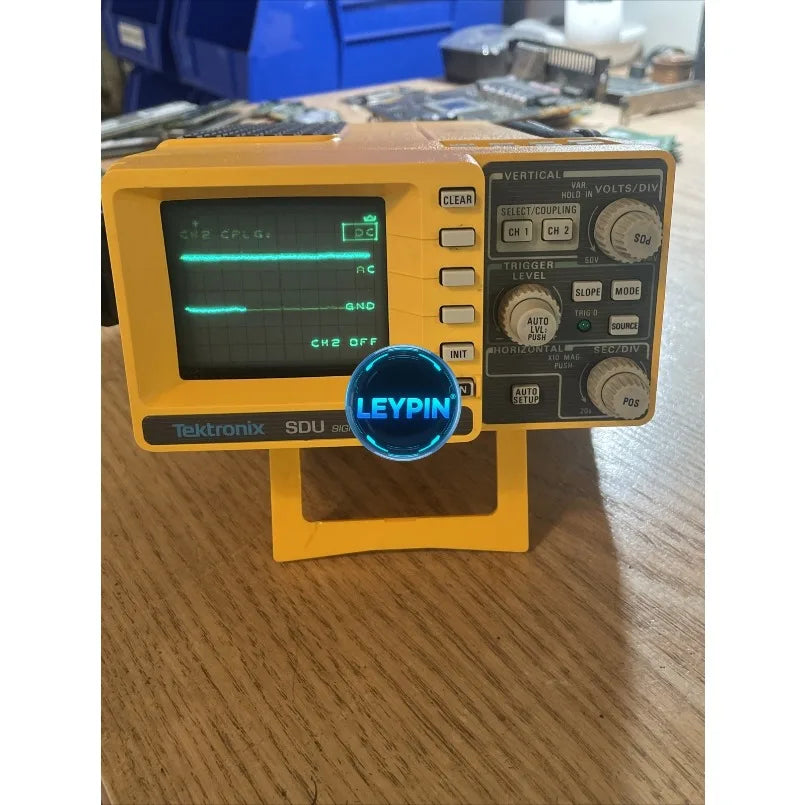 Tektronix SDU Oscilloscope    ytdi