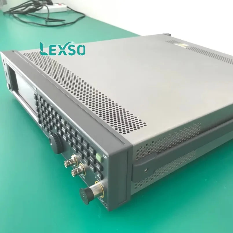 Used Keysight Agilent N5182B MXG X-Series  9 kHz to 6 GHz   lexso