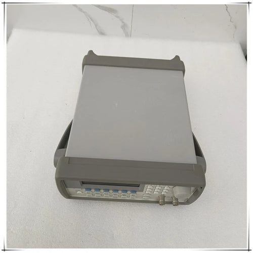 Used 33220A Agilent Signal Source Function/Arbitrary Waveform Generator Made in America