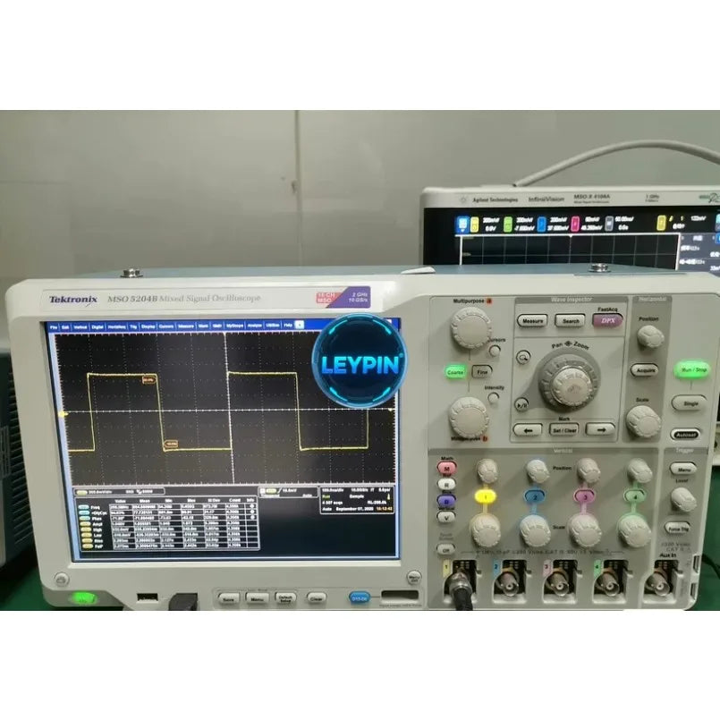 Tektronix MSO/DPO5000 Mixed Signal Oscilloscope