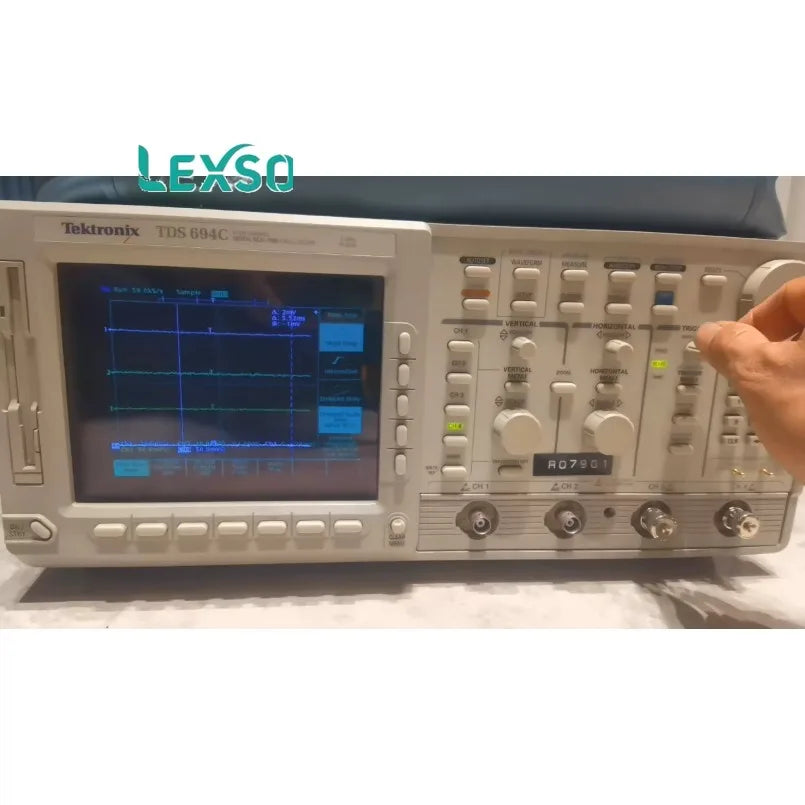 Tektronix TDS694C Oscilloscope Four Channel Digital Real-Time Oscilloscope Used   lexso