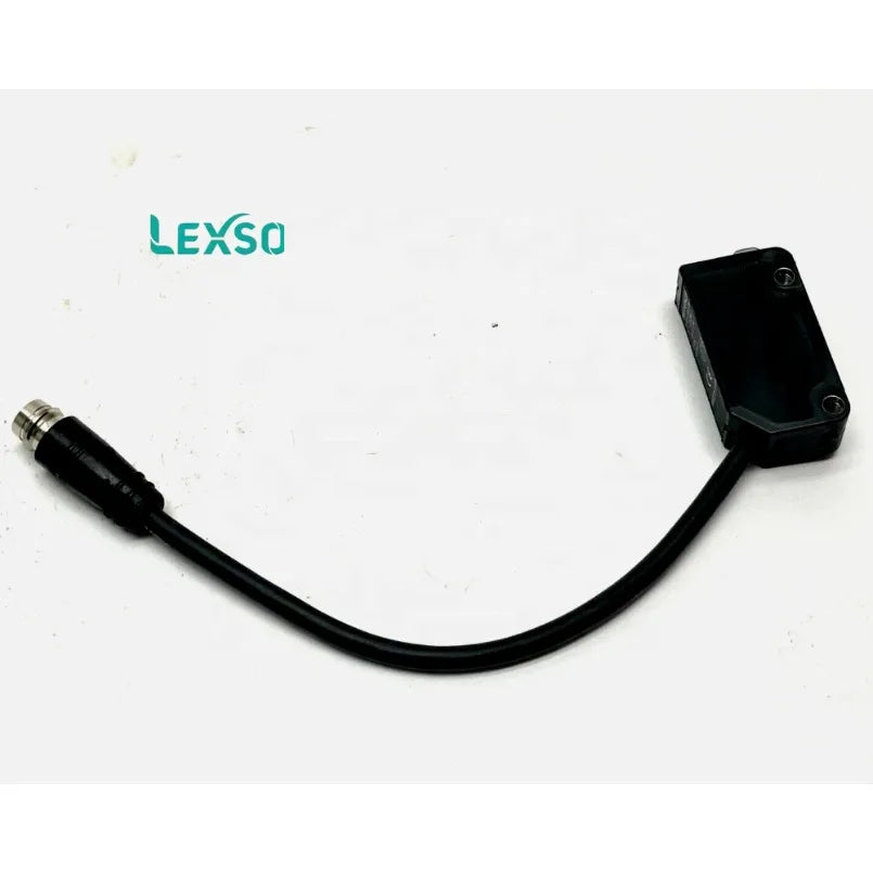 New in Box KEYENCE PZ-M62P Photoelectric Sensor PZM62P lexso