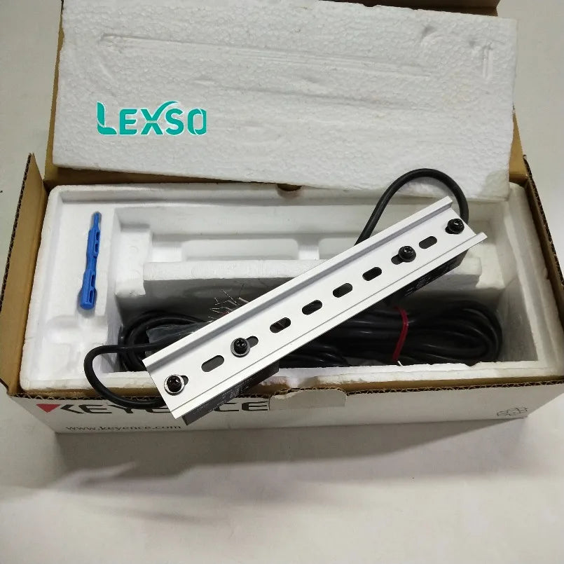 In Stock KEYENCE LX-130 Digital Laser Sensor lexso