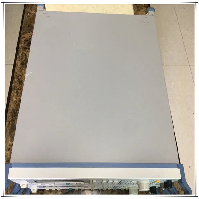 Used Rohde & Schwarz SML01 Signal Generator 9kHz-1.1GHz