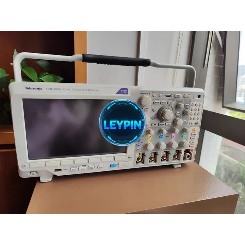 Tektronix MDO3024 200 MHz, 4-Channel, 2.5 GS/s Mixed Domain