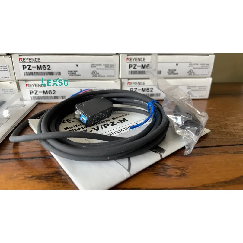KEYENCE PZ-M71  PZ-M72  PZ-M73  PZ-M75 NPN optical reflection-sensor lexso