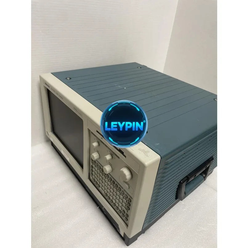 TEKTRONIX TLA 622 TLA622 LOGIC ANALYZER 68 CHANNELS W/ MAGNIVU ACQUISITION READ    ytdi