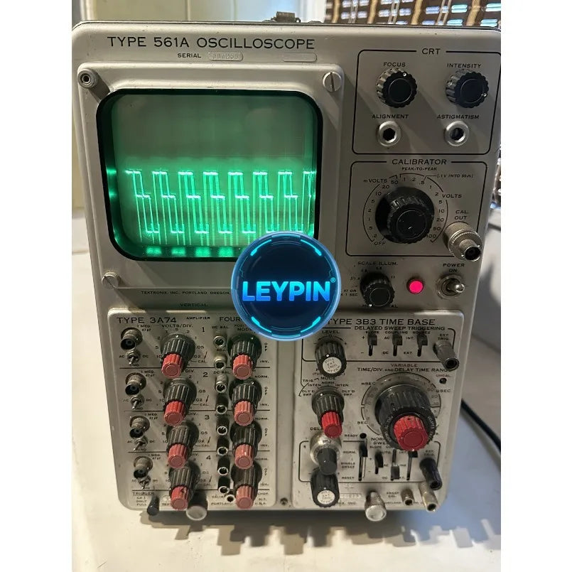 Vintage Tektronix 561A Tubed Oscilloscope /Type 3A74 Amplifier/ 3B3 Time Base    ytdi