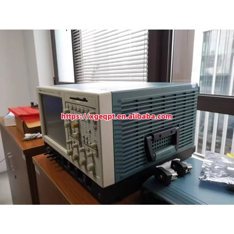 Used Tektronix TDS7404B Oscilloscope 4GHz 4CH   ytdi